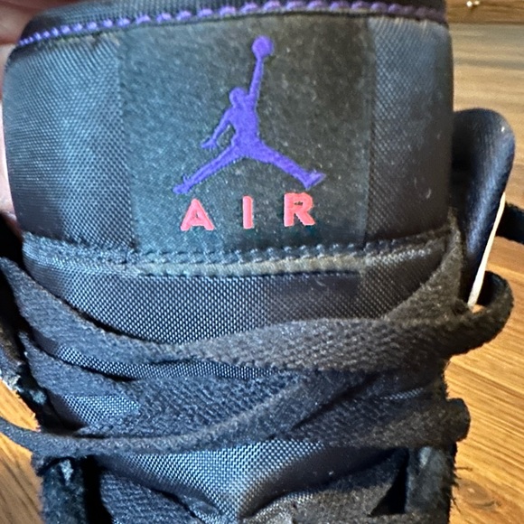 Retro 1 - Picture 3 of 3